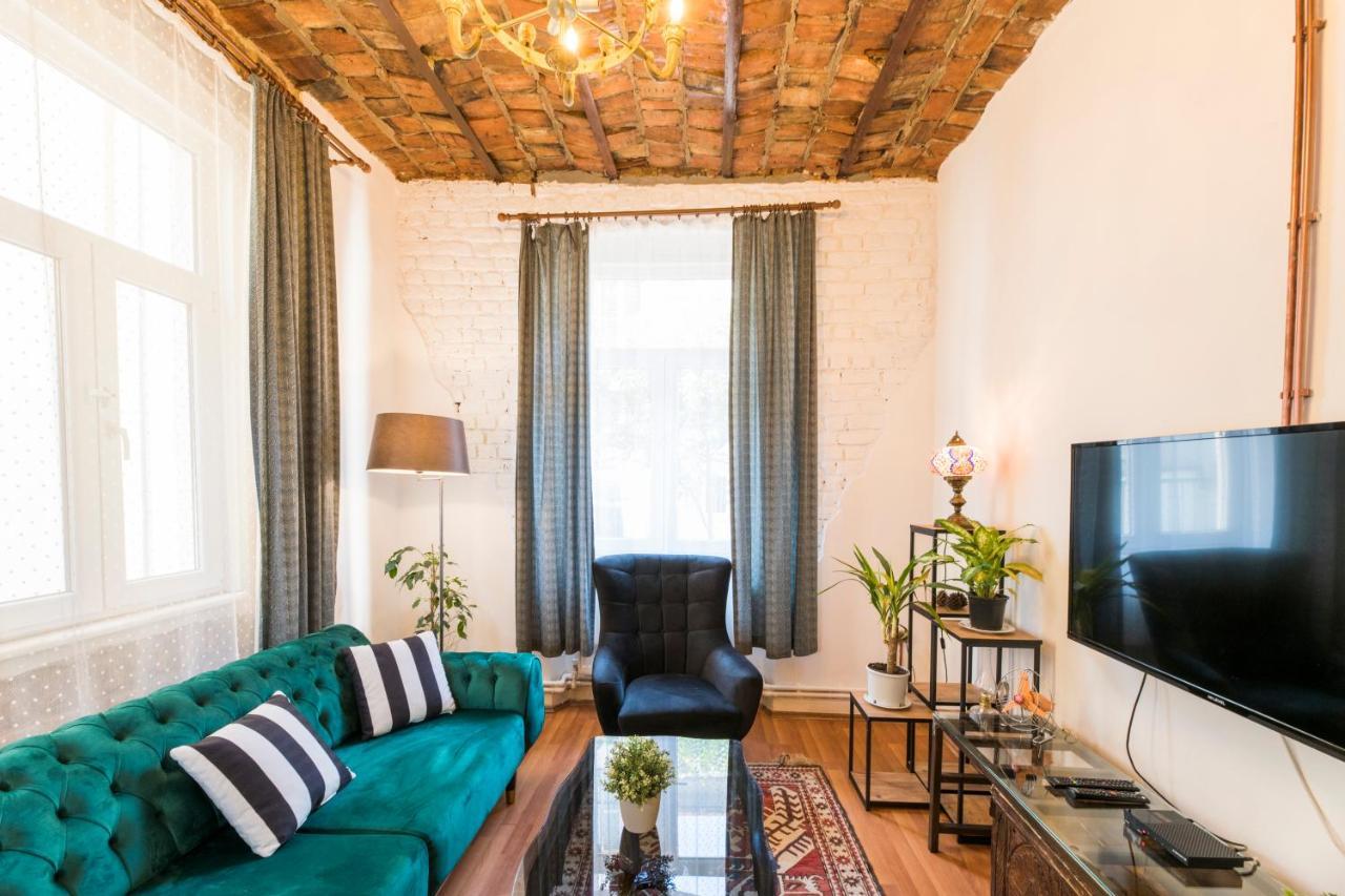 By Galata- Historical And Modern Apartment Istanbul Exterior photo